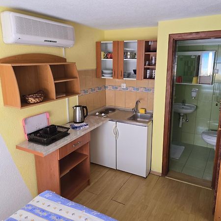 Apartmani Jelena Neum Exterior photo