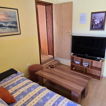 Apartmani Jelena Neum Exterior photo